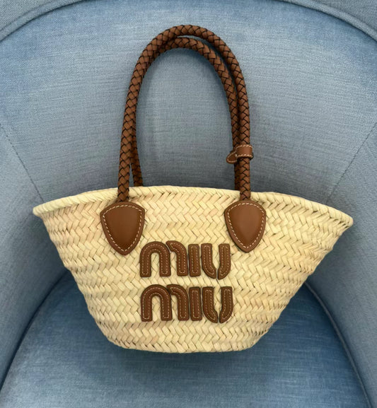 MiuMiu Woven Tote 草編菜籃子托特包/780E850 🉐30750🇪🇺