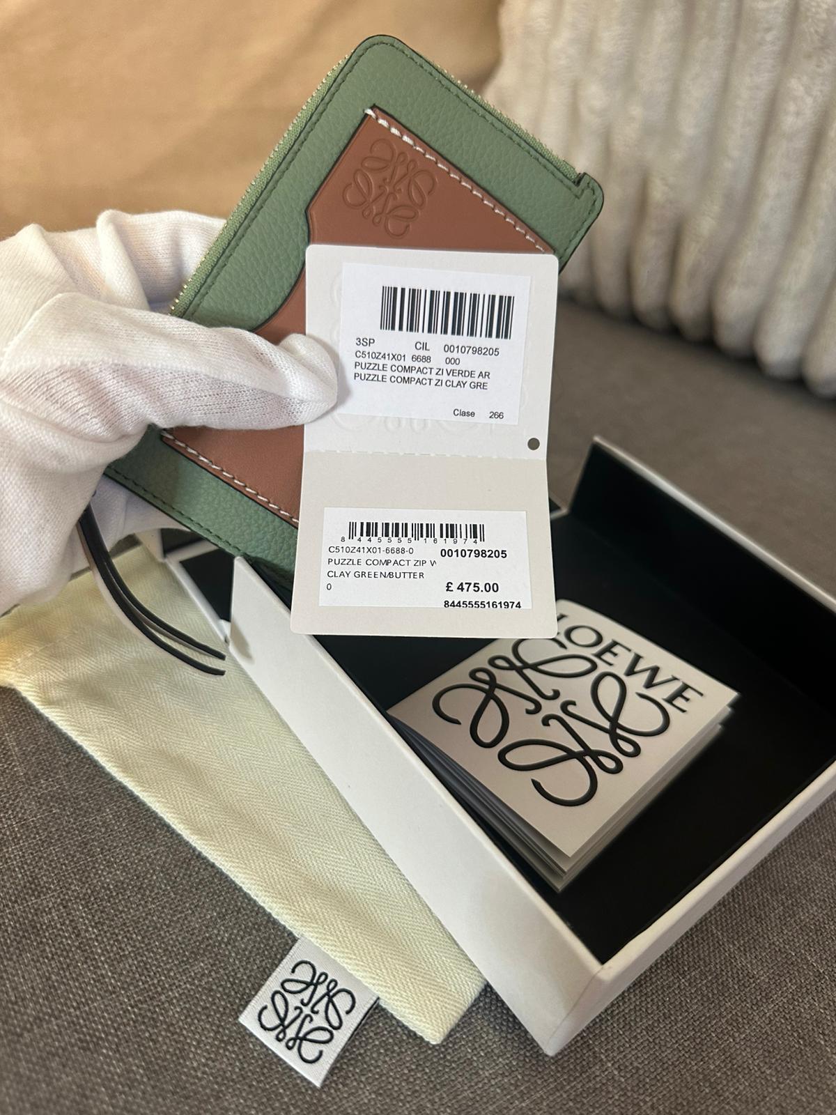 *現貨*Loewe▪️Coin Cardholder 軟粒面牛皮拉鍊卡包-迷迭香綠 P8500 /T14000