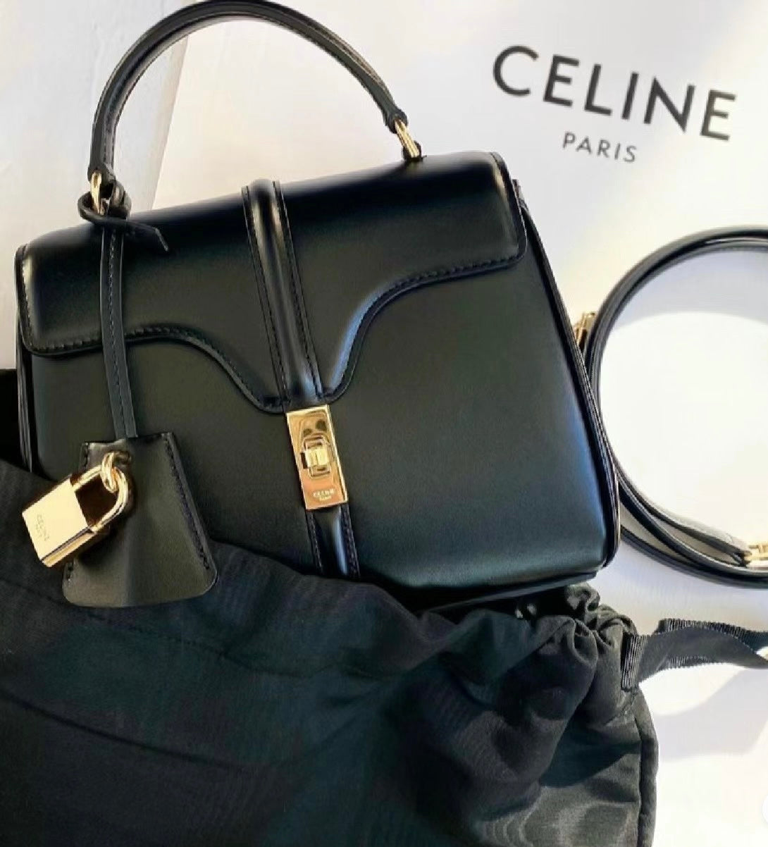 Celine▪️MINI 16 迷你牛皮手把翻蓋包/2600E2800 🉐99000🇪🇺