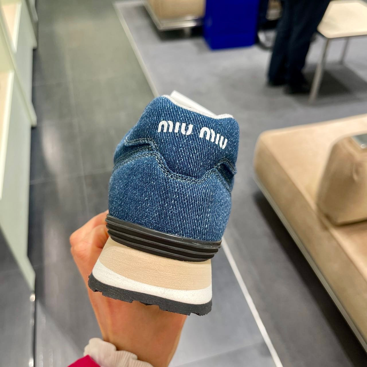 @MiuMiu Sneakers 女款球鞋/700P350 🔔限時折🉐16750