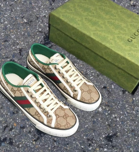 @Gucci Tennis 1977 運動鞋/525P265 🔔限時折🉐12730