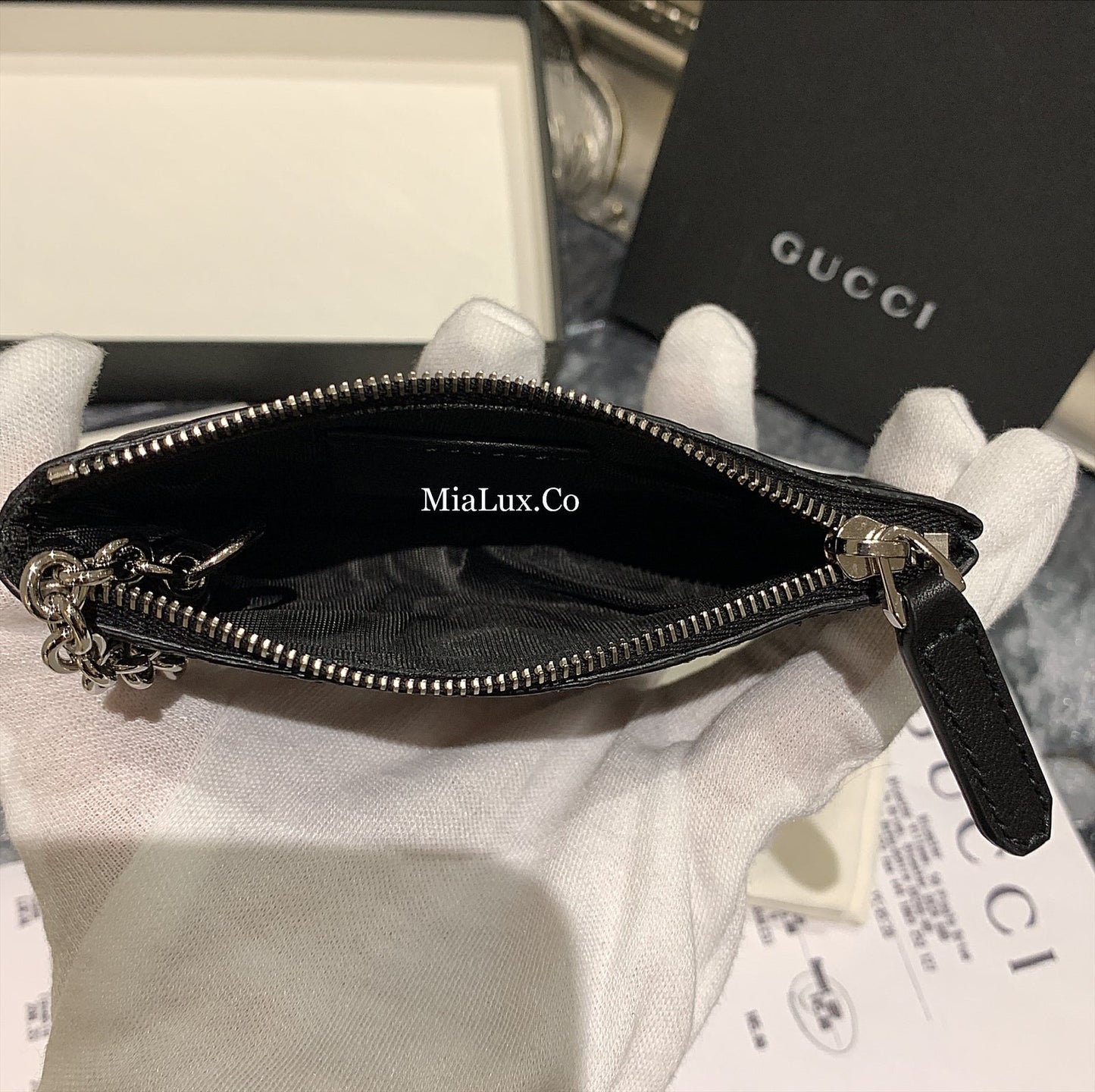 @Gucci Embossed Key Pouch 壓紋圓型扣鑰匙錢包/P145