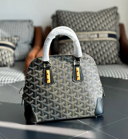 Goyard Vendôme Mini Bag 迷你貝殼包/E2600 🍀🉐105000🇪🇺