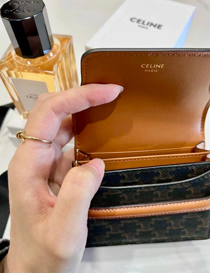 Celine▪️CARD HOLDER 卡夾包/320E330 🉐12550🇪🇺