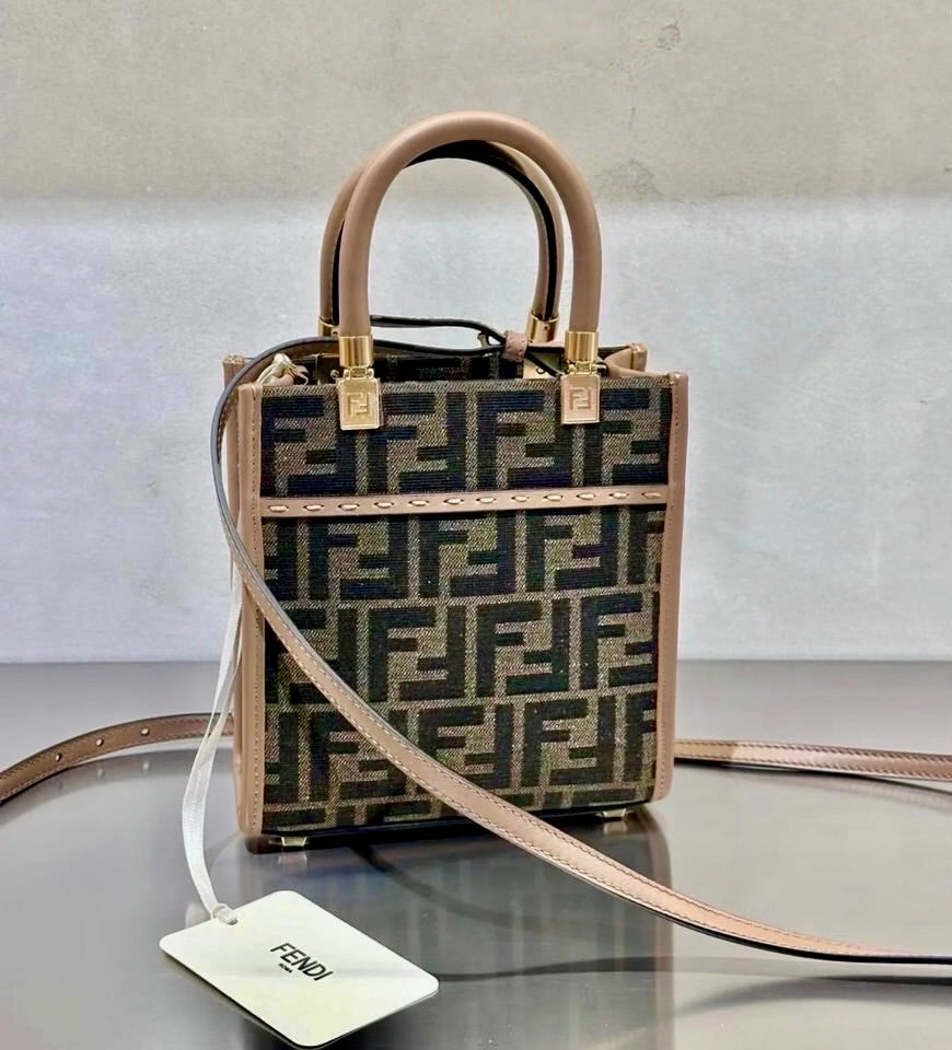 Fendi Sunshine Shopper Mini 購物托特包/1400E1500 🉐53500🇪🇺