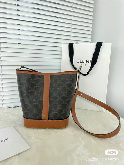 Celine▪️Bucket S 小款凱旋老花水桶包/1250E1300 🉐46500🇪🇺