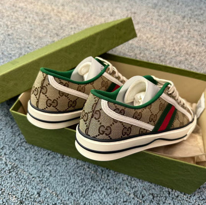 @Gucci Tennis 1977 運動鞋/525P265 🔔限時折🉐12730