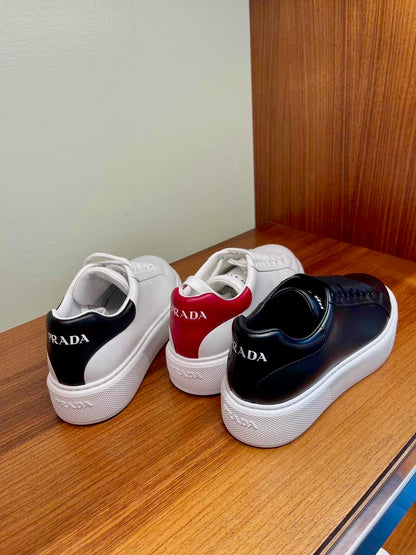 @Prada Sneakers 後尾小白鞋/750P375 🔔限時折🉐17880