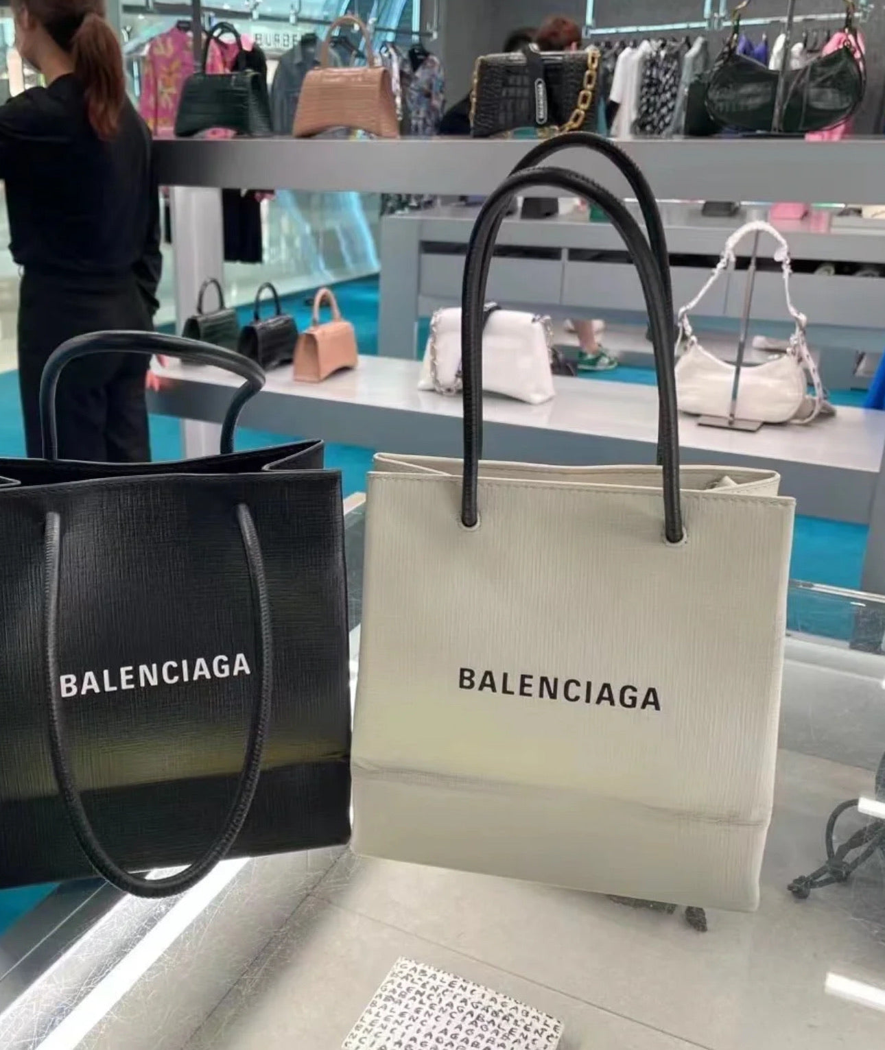 @Balenciaga巴黎世家 Square 方形購物包-白/1190P775 🔔限時折🉐35680