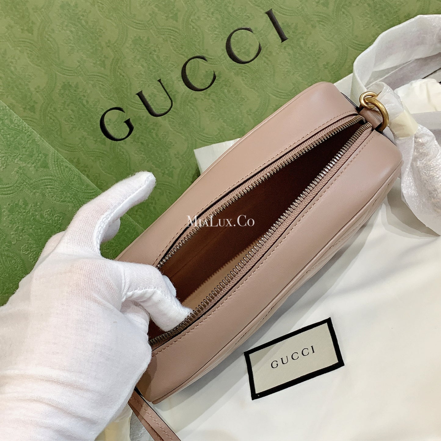 Gucci▪️GG Marmont Small Matelassé Calfskin Shoulder Bag 小款馬夢皮革相機包 -  * £ 1,340