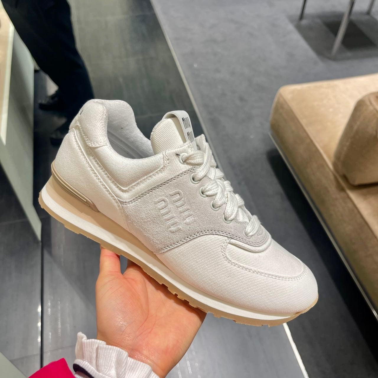 @MiuMiu Sneakers 女款球鞋/700P350 🔔限時折🉐16750