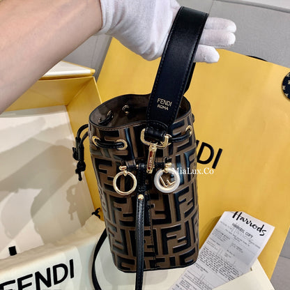 **FENDI✨ MON TRESOR MINI  迷你牛皮抽繩水桶包 *£1,420💰