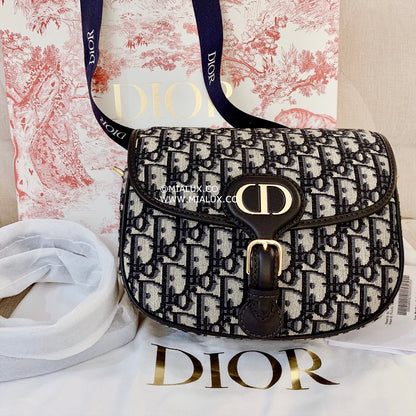 Dior Bobby Bag M 中款緹花側背包/2800E3100 🉐109500🇪🇺