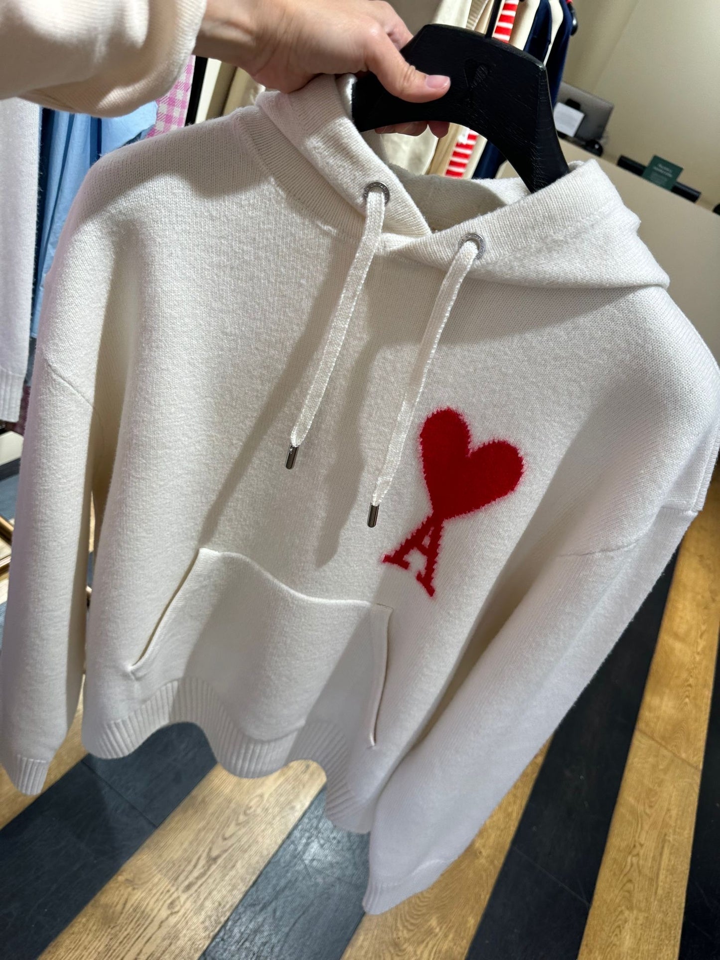 @Ami Hoodie 愛心帽T/395P271 🔔限時折🉐13000