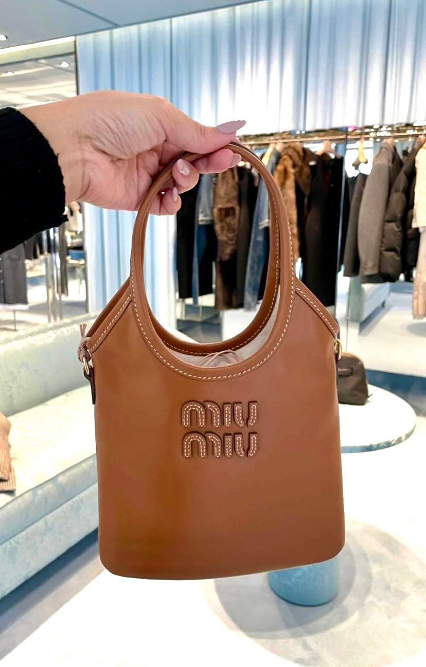 MiuMiu Ivy Mini 迷你托特/1290E1400 🉐51400🇪🇺