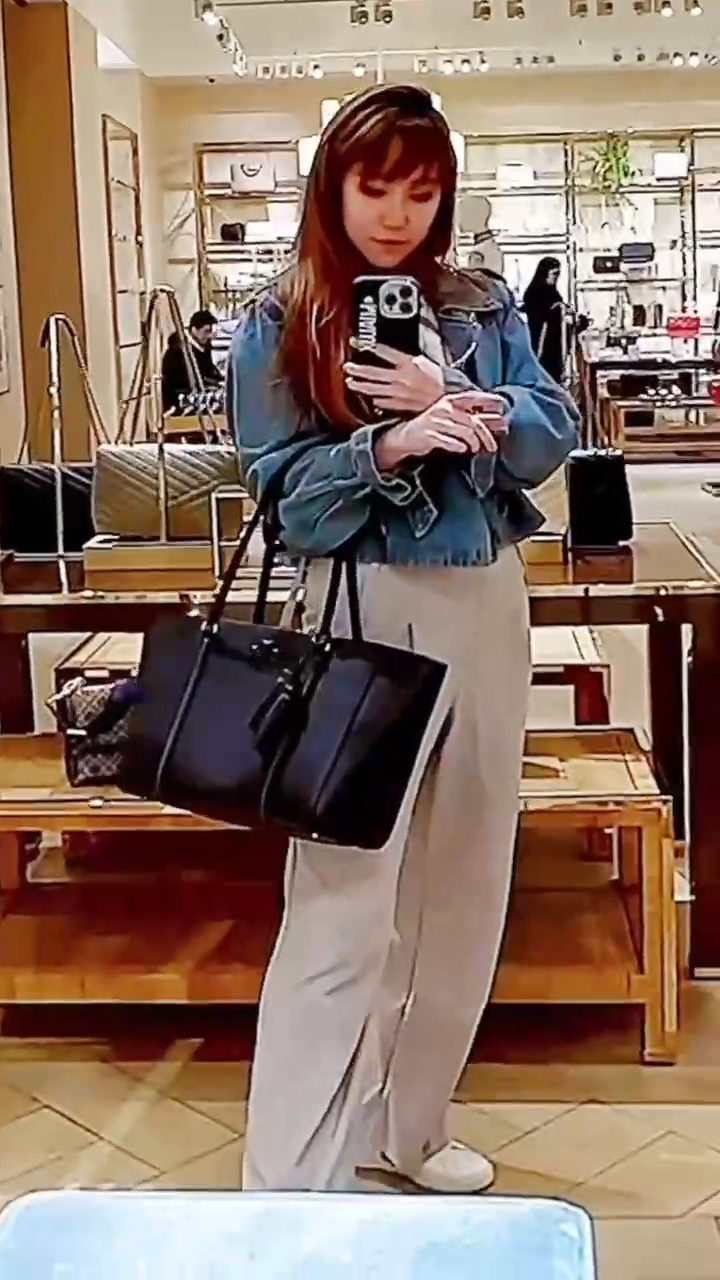 @ToryBurch▪️Thea Tote 經典流蘇大托特包/P389