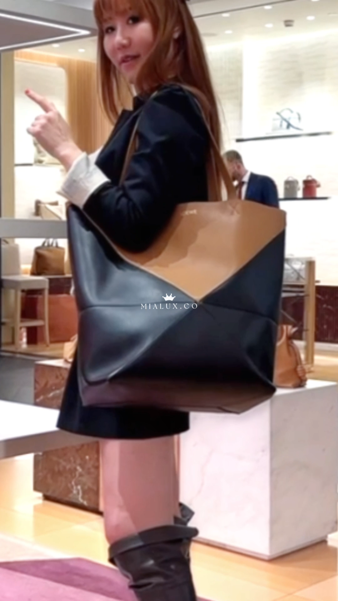 Loewe▪️Puzzle Fold Tote XL 大款拼色拼圖摺疊包/1800H1620 💚折扣🉐65800