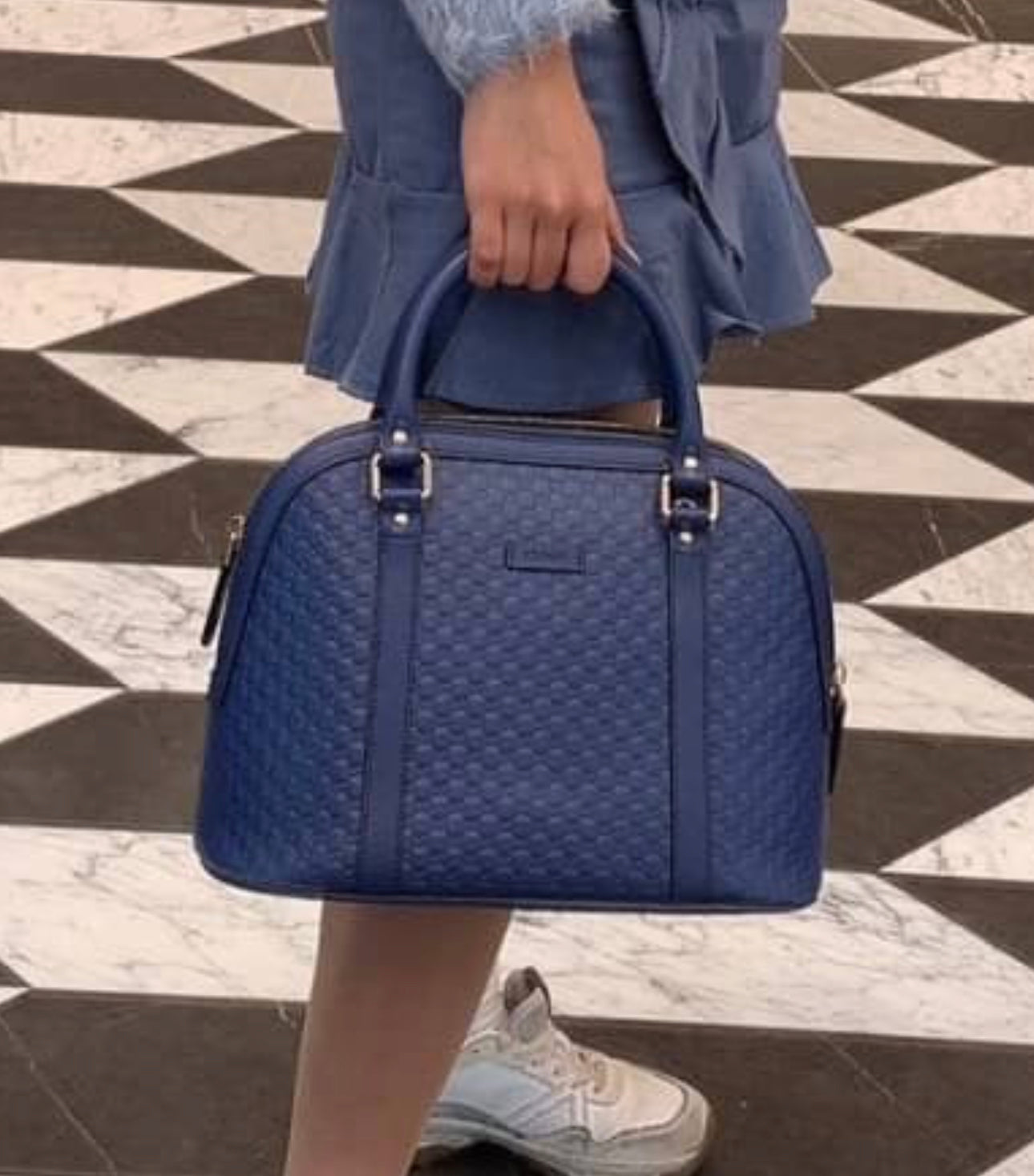 @Gucci▪️Embossed Bag S 小款壓紋牛皮貝殼包/P585 🔔限時折🉐27330