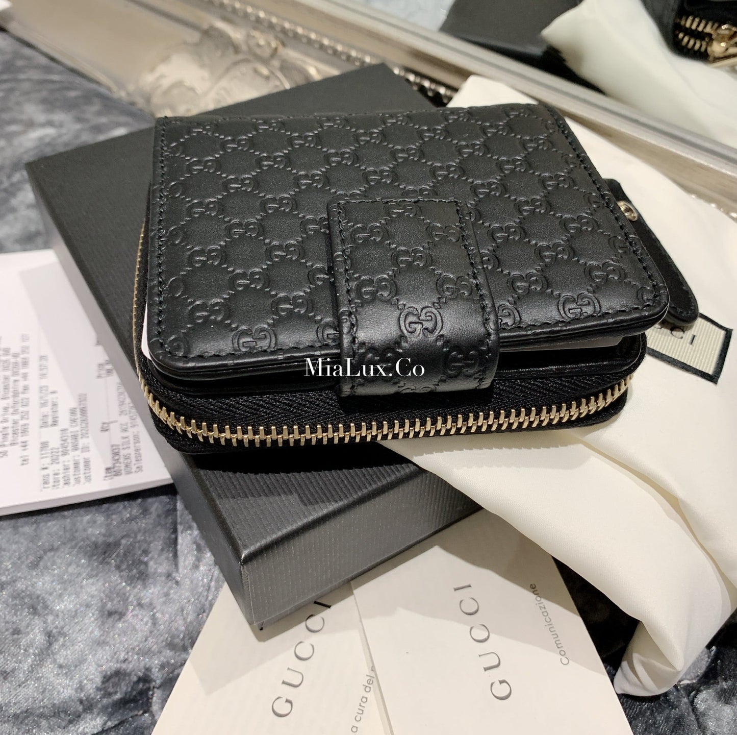 @Gucci Embossed Wallet 壓紋雙層拉鍊短夾/P230