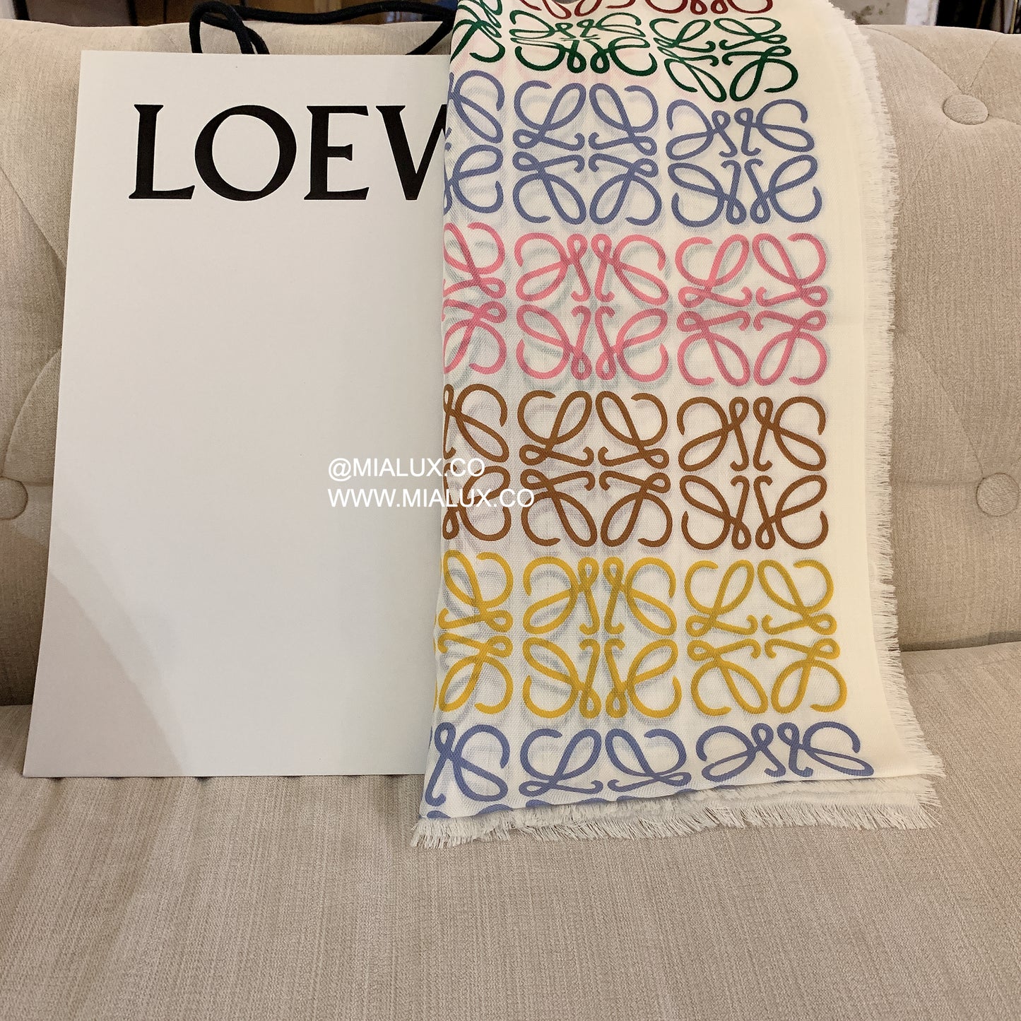 Loewe Anagram scarf 羊毛絲綢圍巾/325H293 💚折扣🉐12290