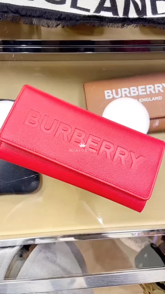 @Burberry▪️Embossed Logo 男女款壓印翻蓋長夾-紅/450P219 🔥下殺🉐11000