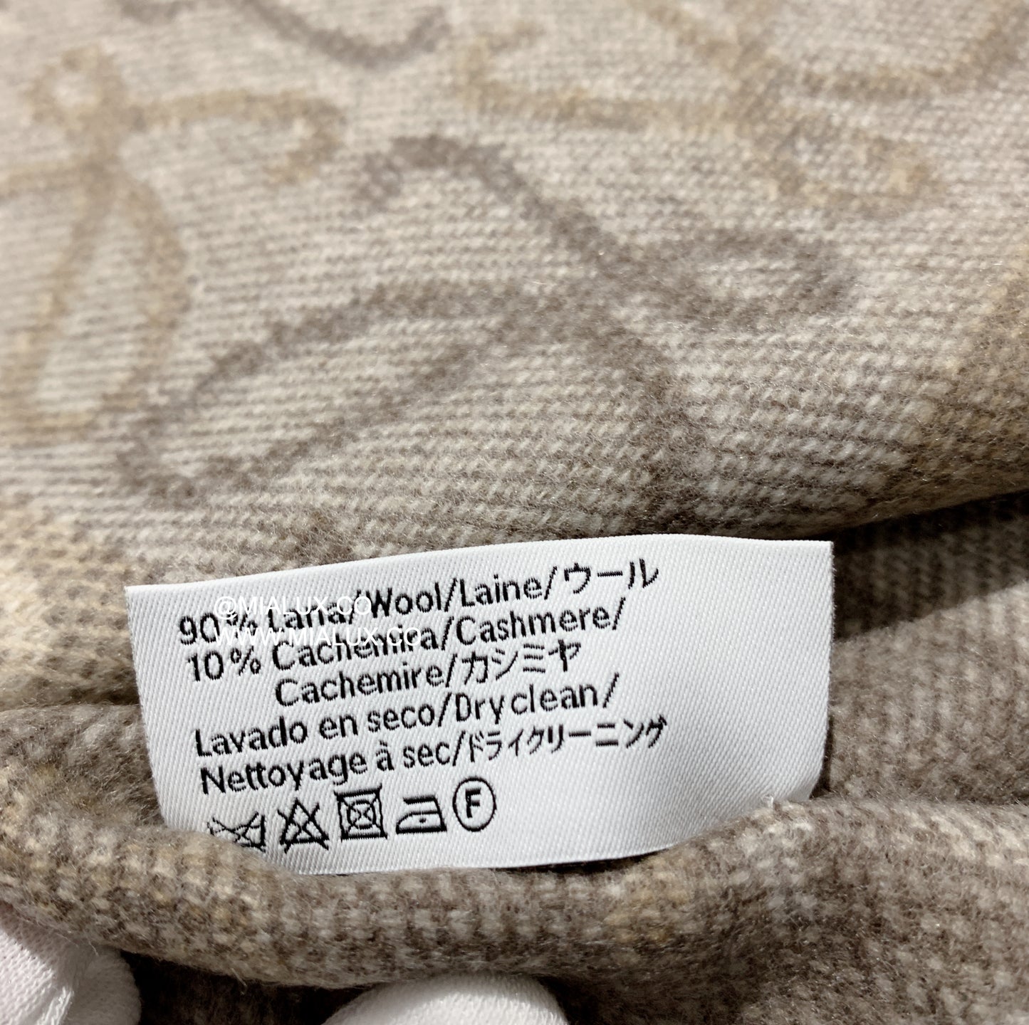 Loewe▪️Scarf in Wool and Cashmere 爆款LOGO羊絨圍巾/350H315 💚折扣🉐13230