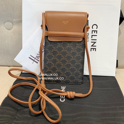 Celine▪️Phone Pouch 老花小羊皮翻蓋手機包/490E530 🉐19550🇪🇺