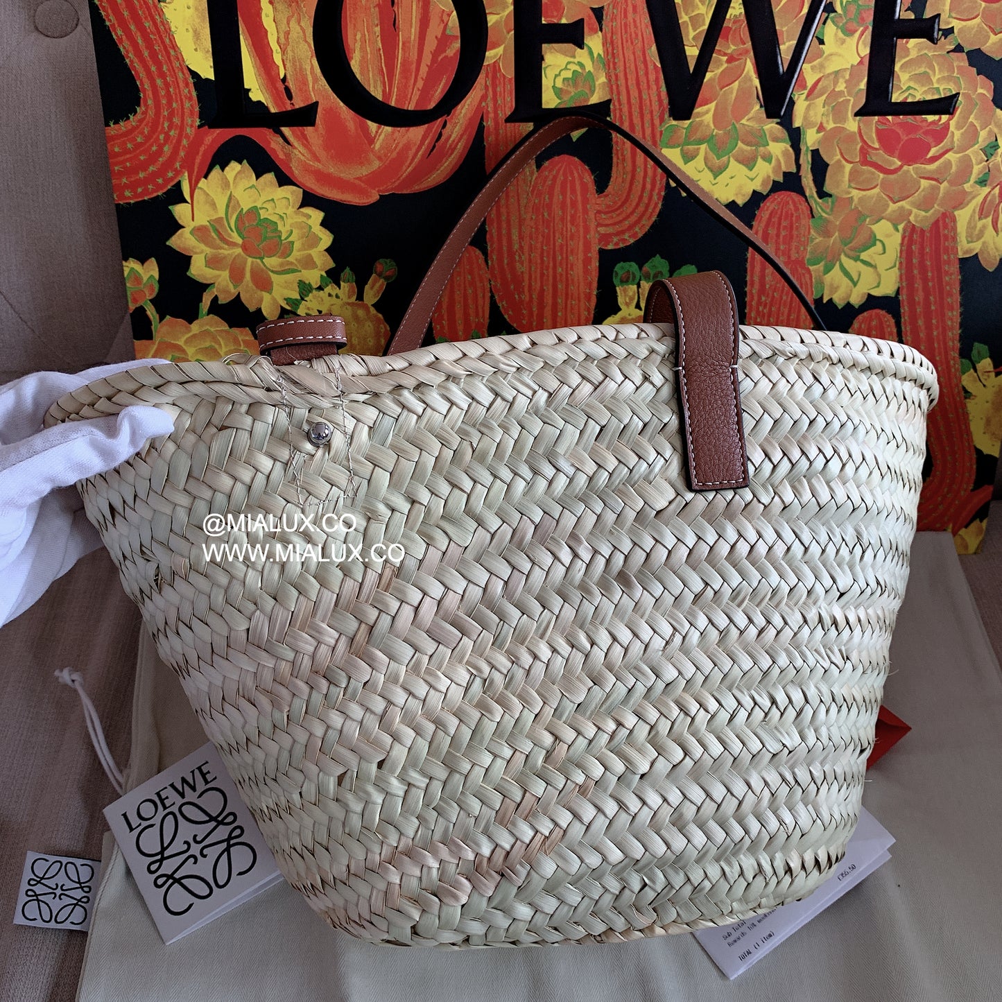 Loewe▪️Basket bag 經典牛皮草編包/450H405 💚折扣🉐17010