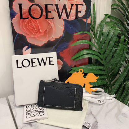 Loewe▪️Coin cardholder 軟粒面牛皮拉鍊卡包/295H266 💚折扣🉐11150