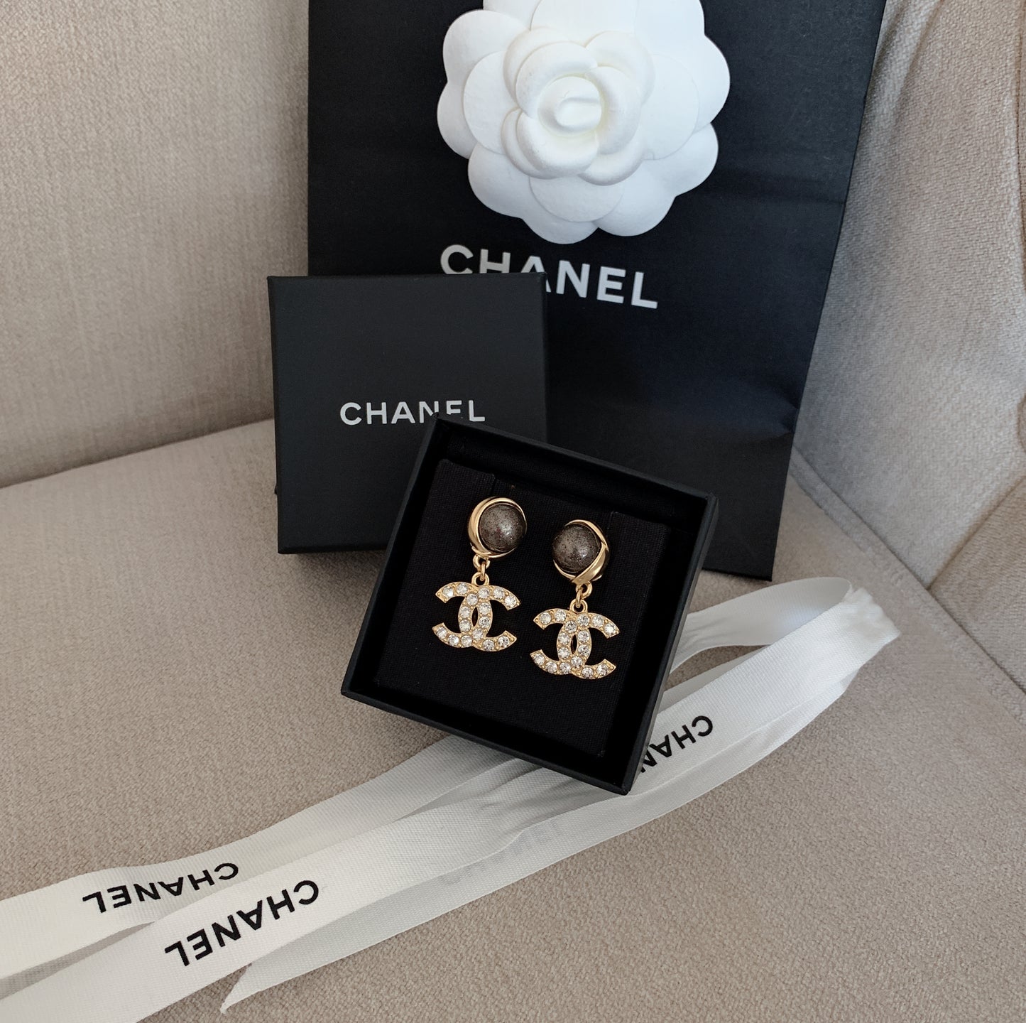 CHANEL✨ CC DROP METAL EARRINGS 垂墜CC耳環 AB8915 -