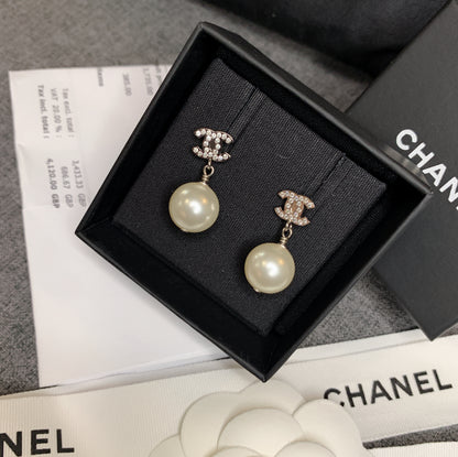 CHANEL✨| PENDANT PEARL DIAMANTE DANGLING EARRINGS 垂墜大珍珠耳環 -