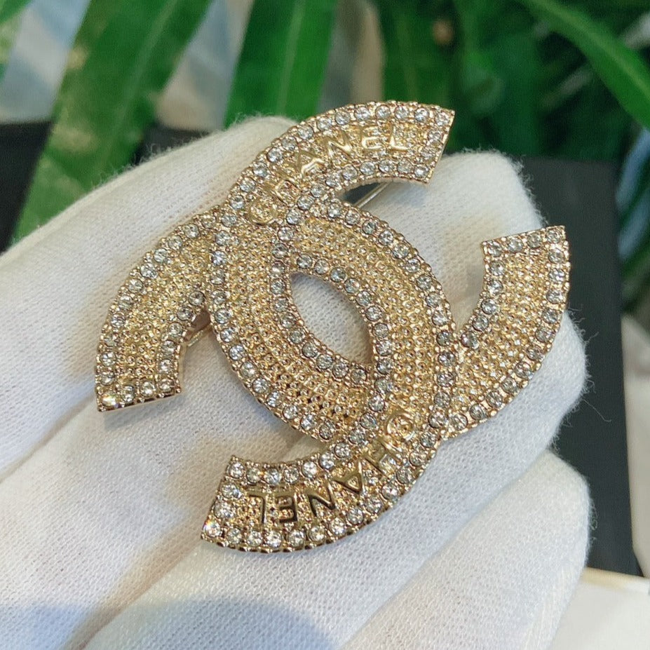 CHANEL✨| CC GOLD METAL CRYSTAL BROOCH 金銀雙水鑽胸針 ABA867 -