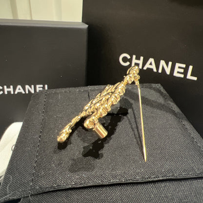 CHANEL▶︎✨| CC SMALL HEART METAL BROOCH 雙C小愛心金色胸針 ABA277 -