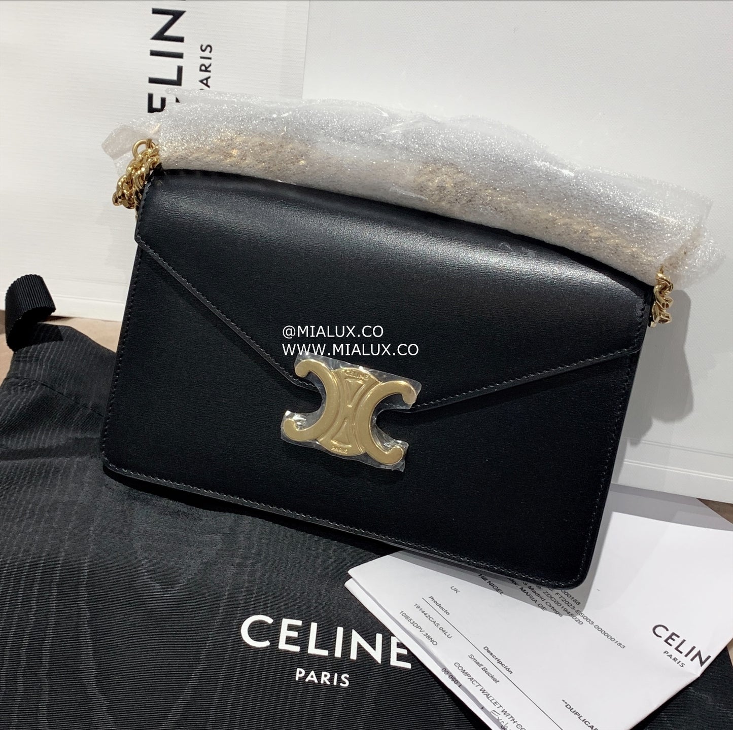 Celine▪️MARGO 牛皮信封WOC鏈包/1500E1650 🉐58750🇪🇺