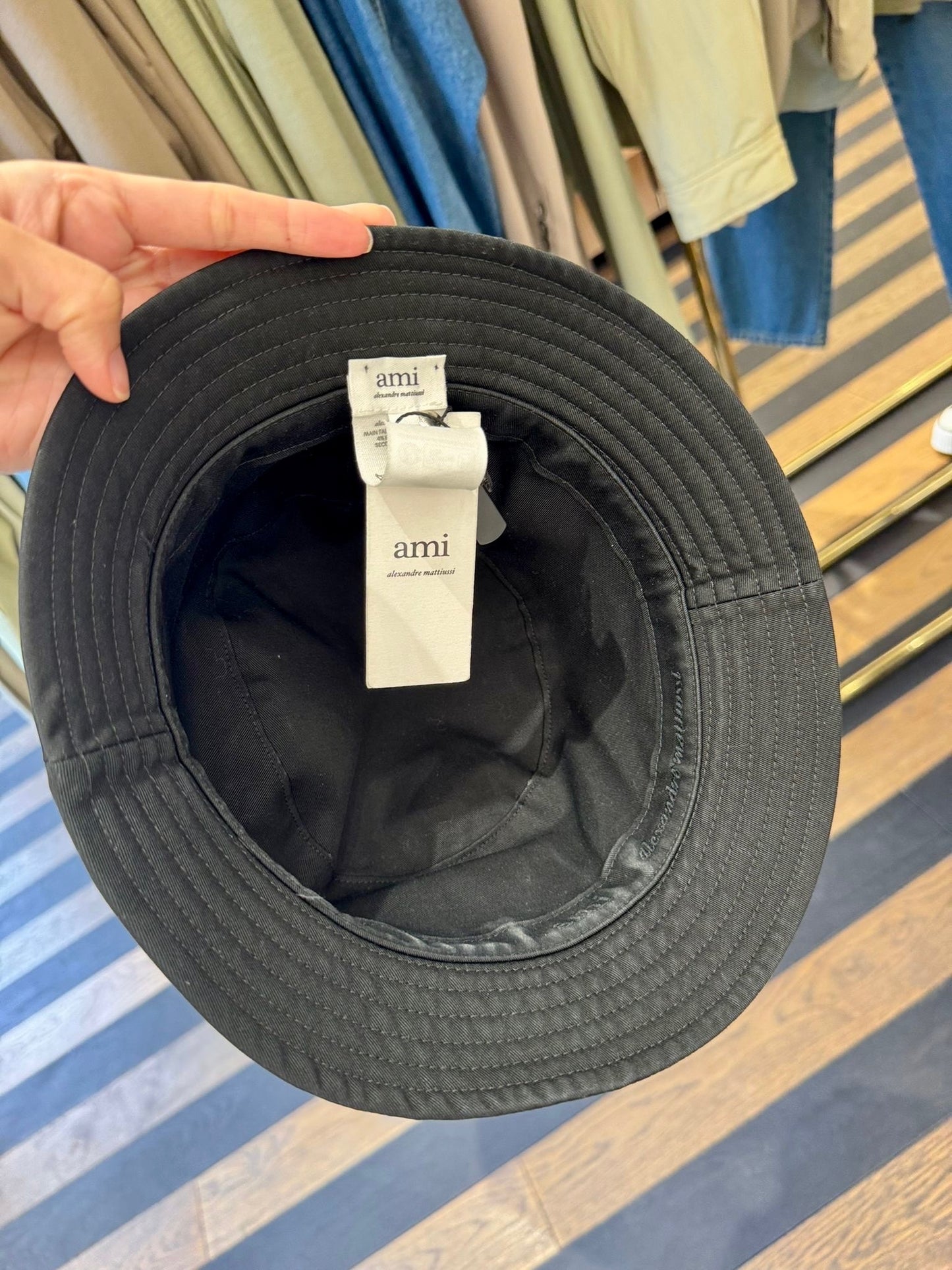 @Ami Outlet Bucket 黑色尼龍漁夫帽