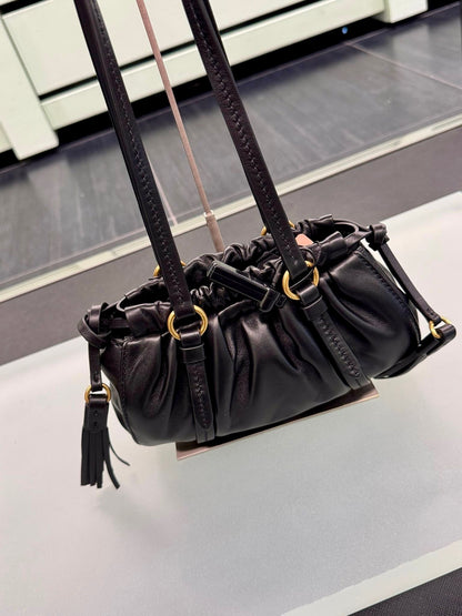 @MiuMiu Outlet Shoulder 肩背包/🔔限時折🉐49380