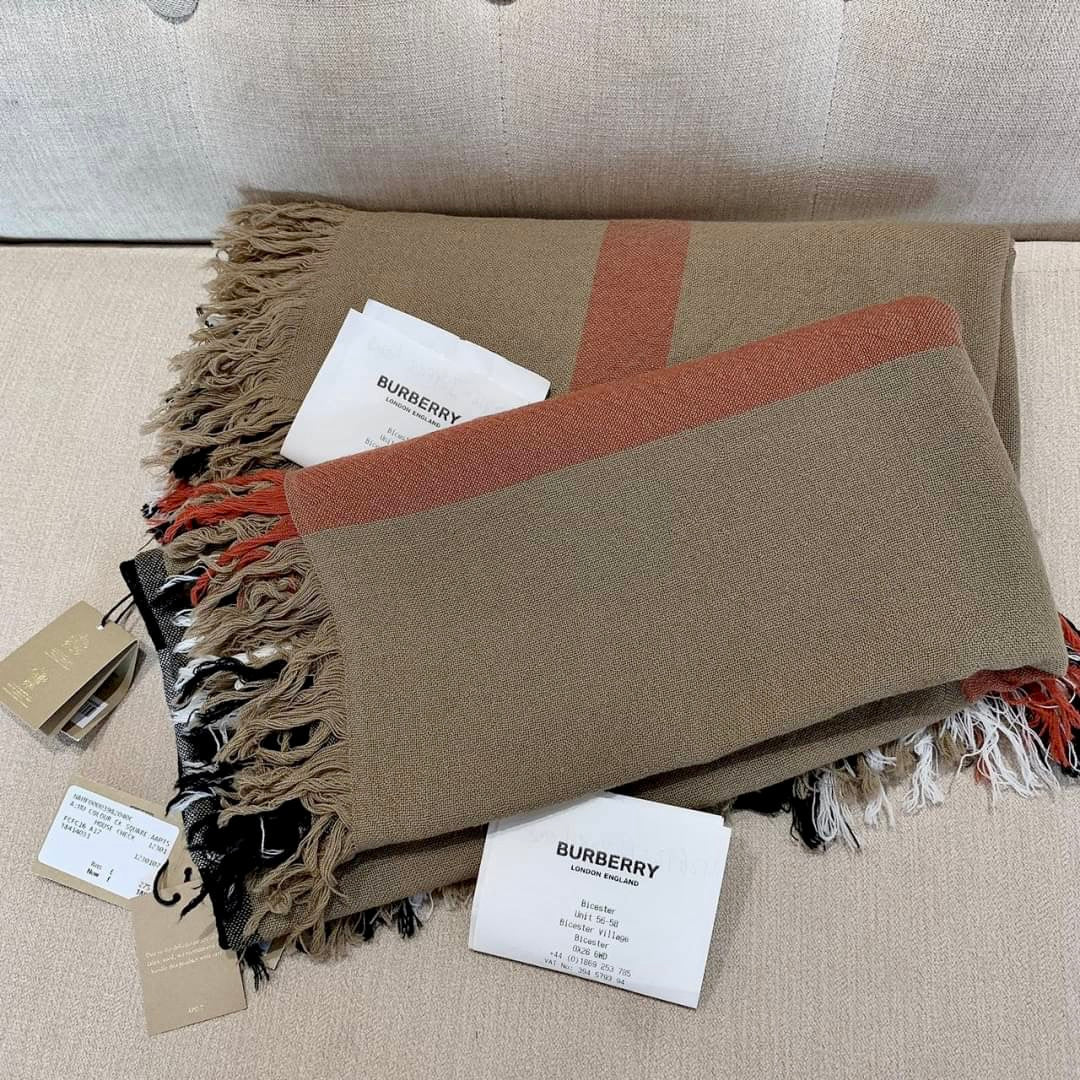 *現貨*Burberry Square Scarf 格紋羊毛大方巾-棕/P189