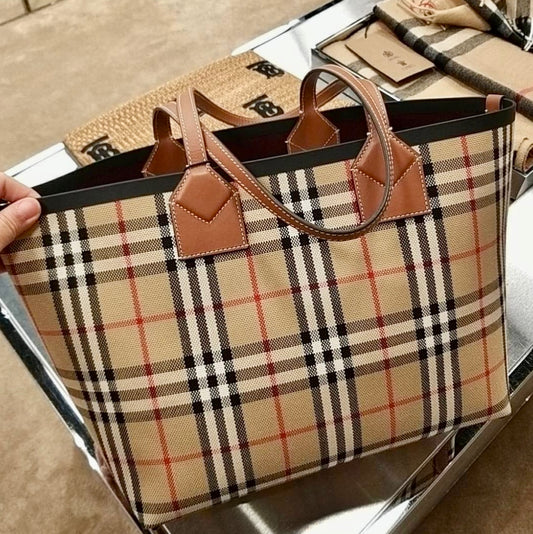 Burberry London Tote 小款格紋雙面托特包/1290C878 ㊙️折扣🉐37000💰