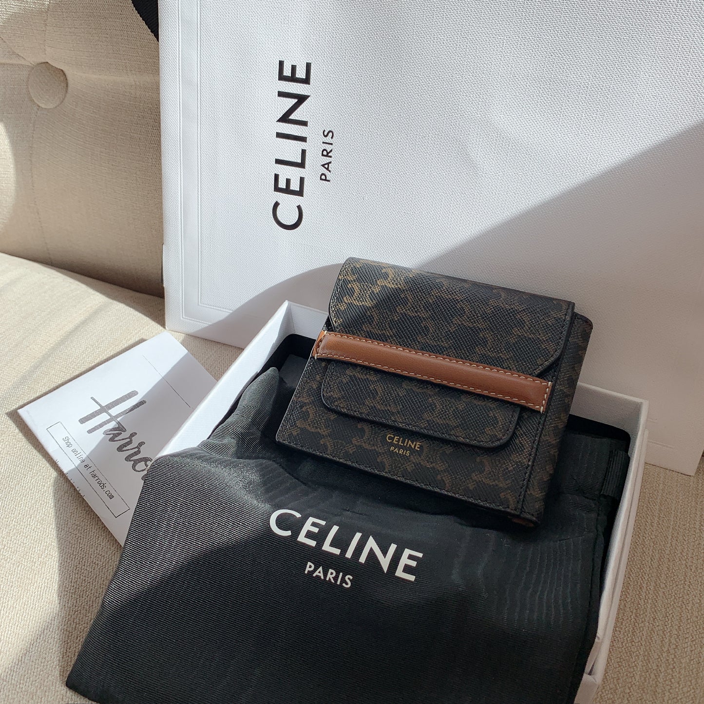 Celine▪️CARD HOLDER 卡夾包/320E330 🉐12550🇪🇺