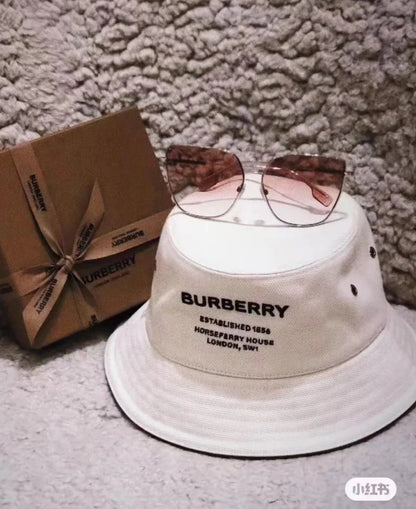 @Burberry 漁夫帽/350P245 🔥折上六折🉐8120