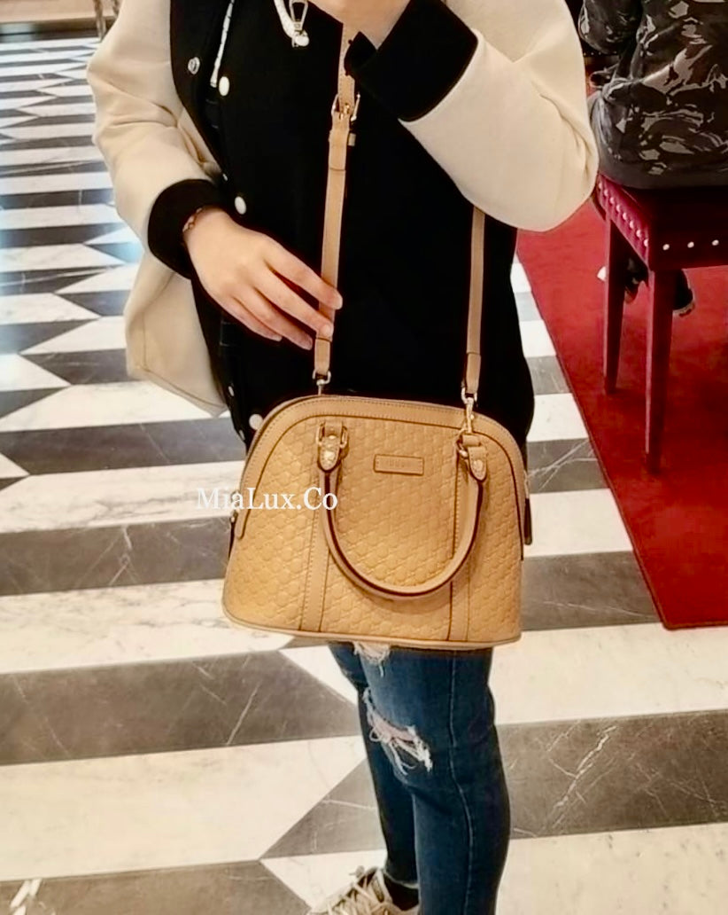 @Gucci▪️Embossed Bag S 小款壓紋牛皮貝殼包/P585 🔔限時折🉐27330