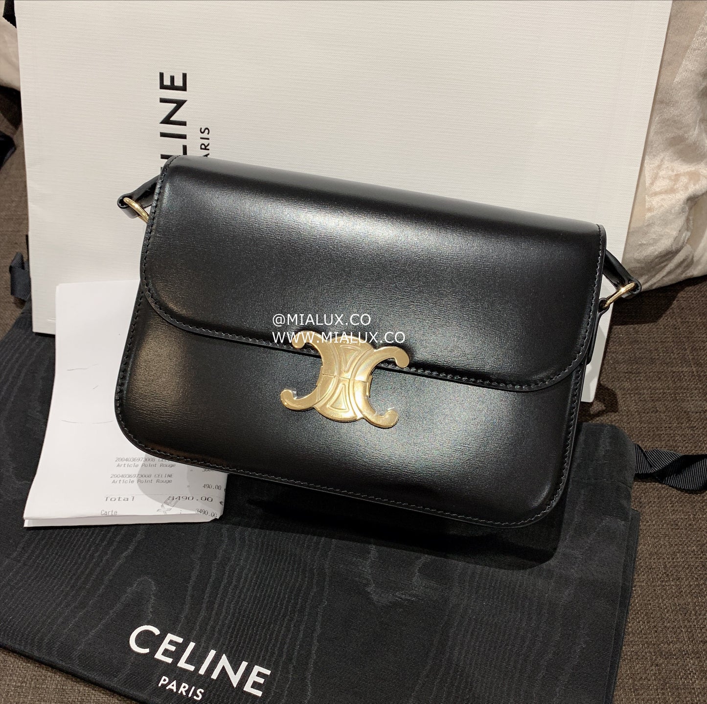 Celine▪️CLASSIQUE TRIOMPHE 中款亮面牛皮風琴包/2950E3200 🉐113000🇪🇺