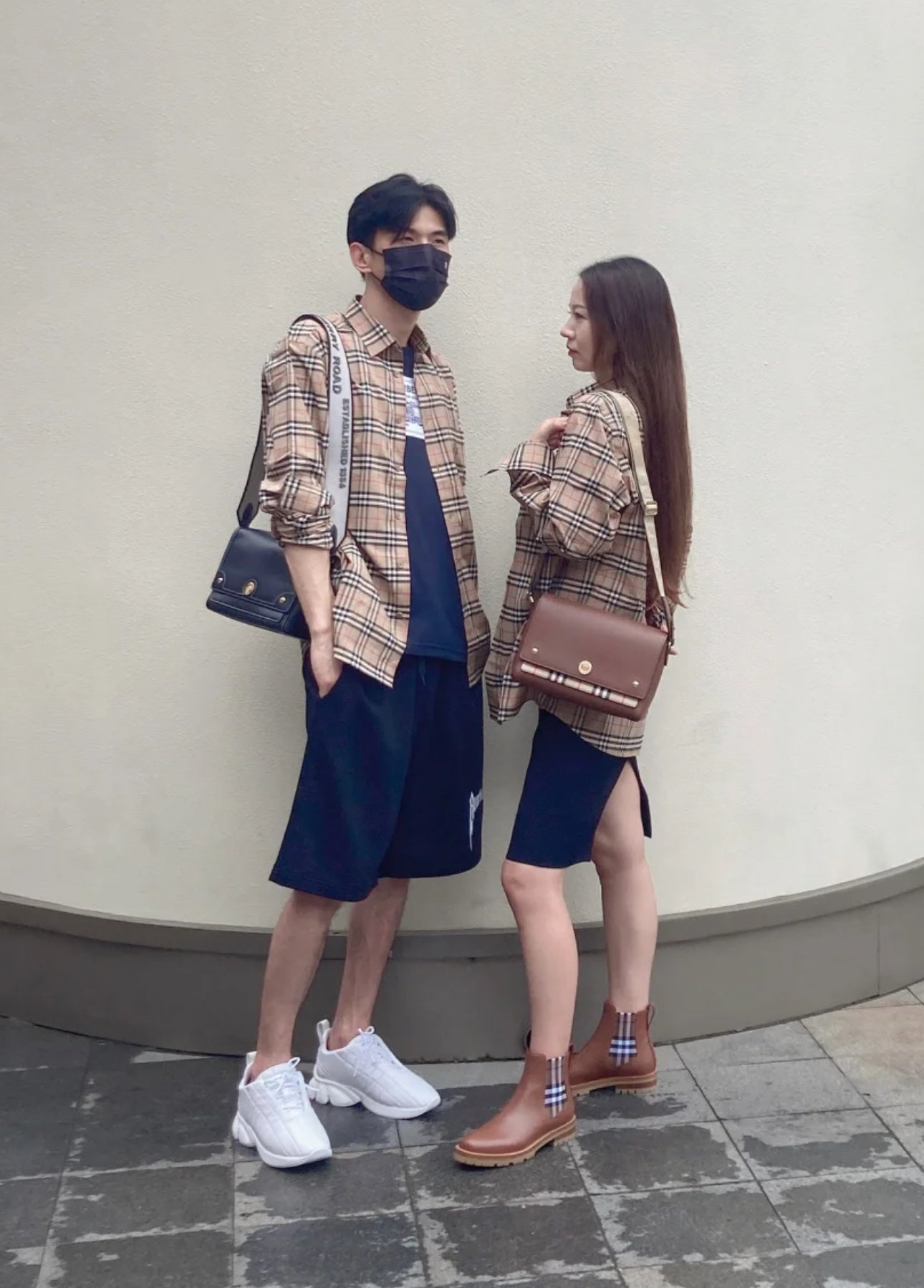 Burberry Note 格紋拼皮翻蓋側背包/1150H1035 💚折扣🉐42400