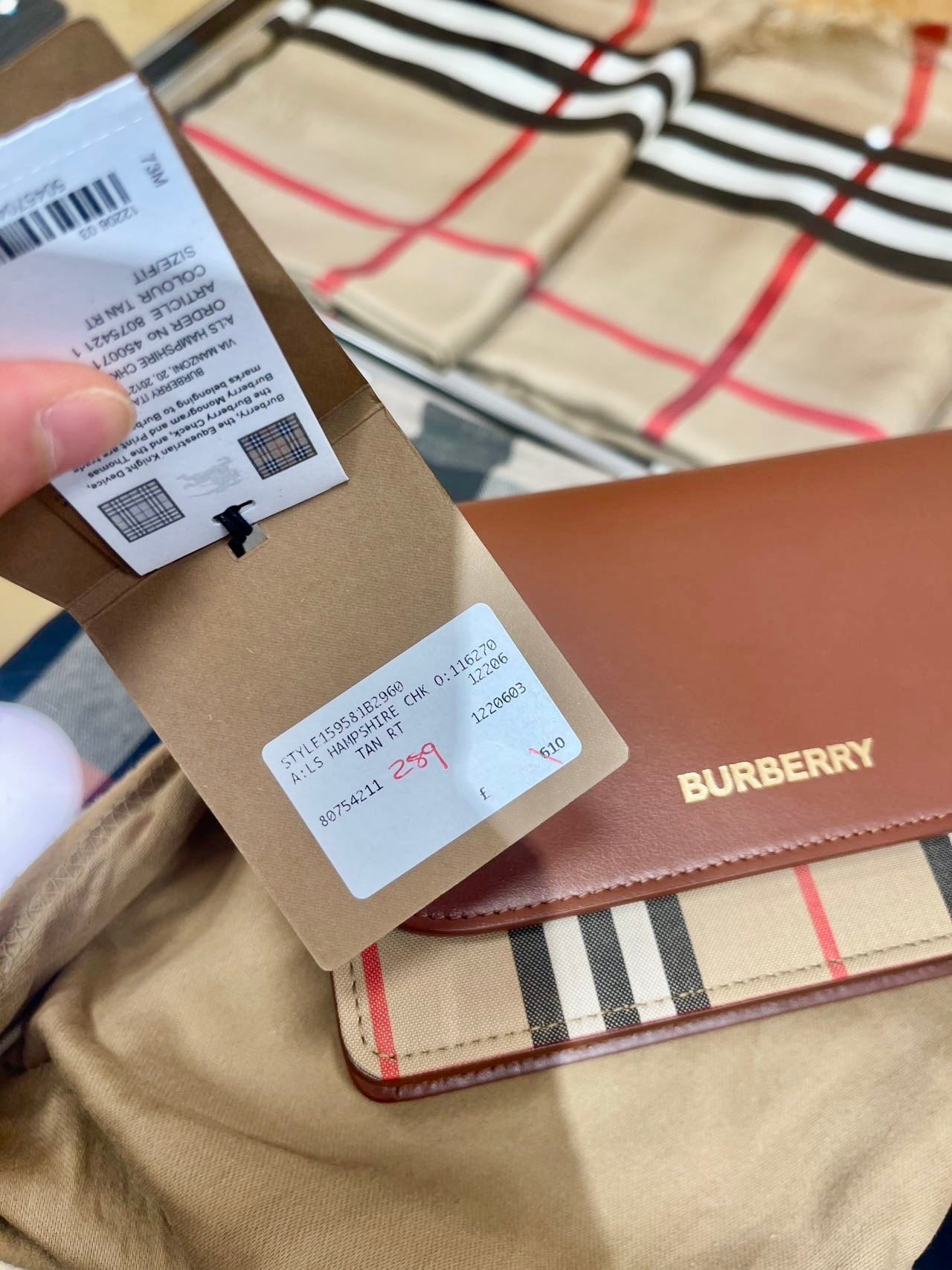 @Burberry▪️Hampshire 格紋拼牛皮WOB翻蓋包/870P289 🔥下殺🉐13810