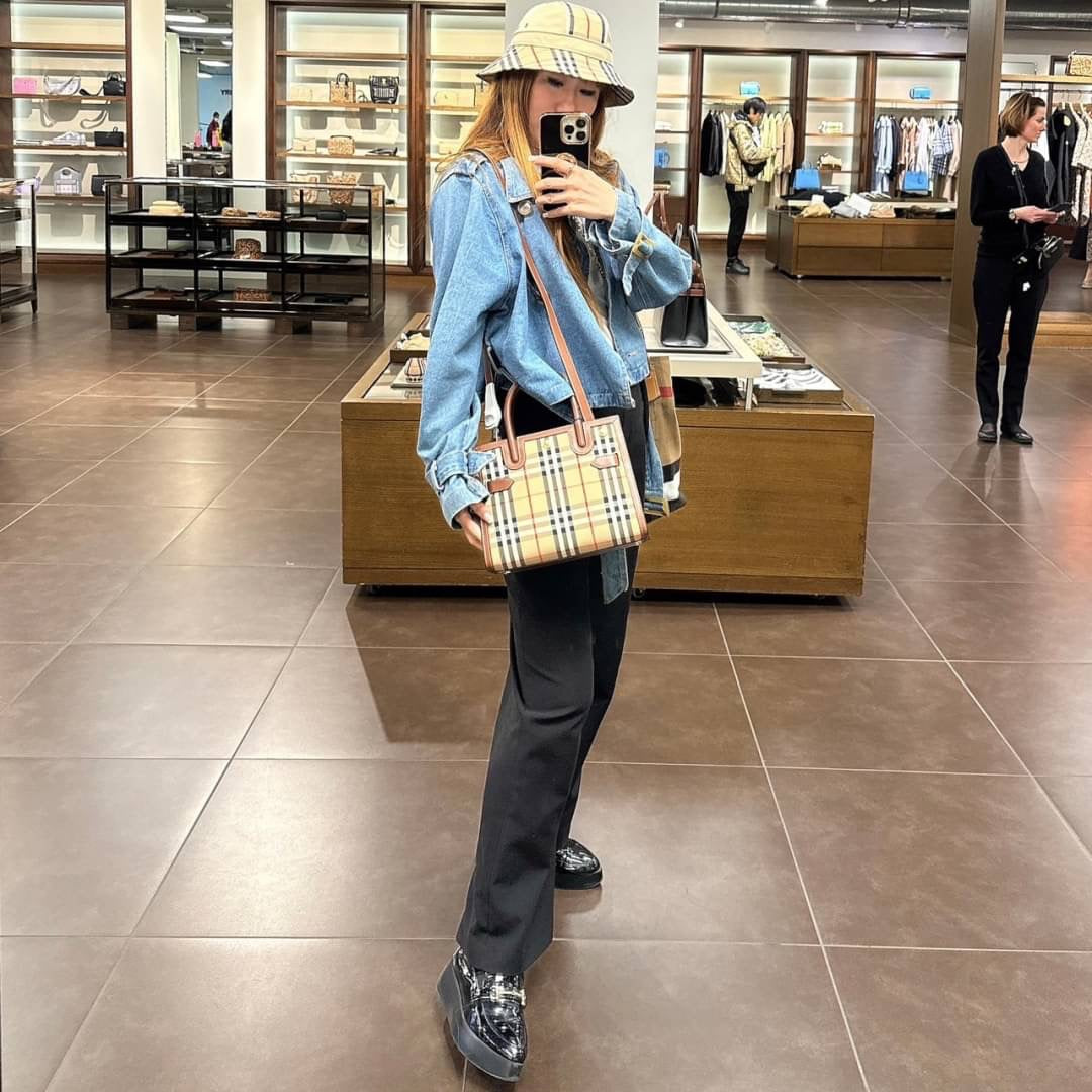 @Burberry Check Tote 中款格紋托特包/P1125 🔥下殺🉐51630