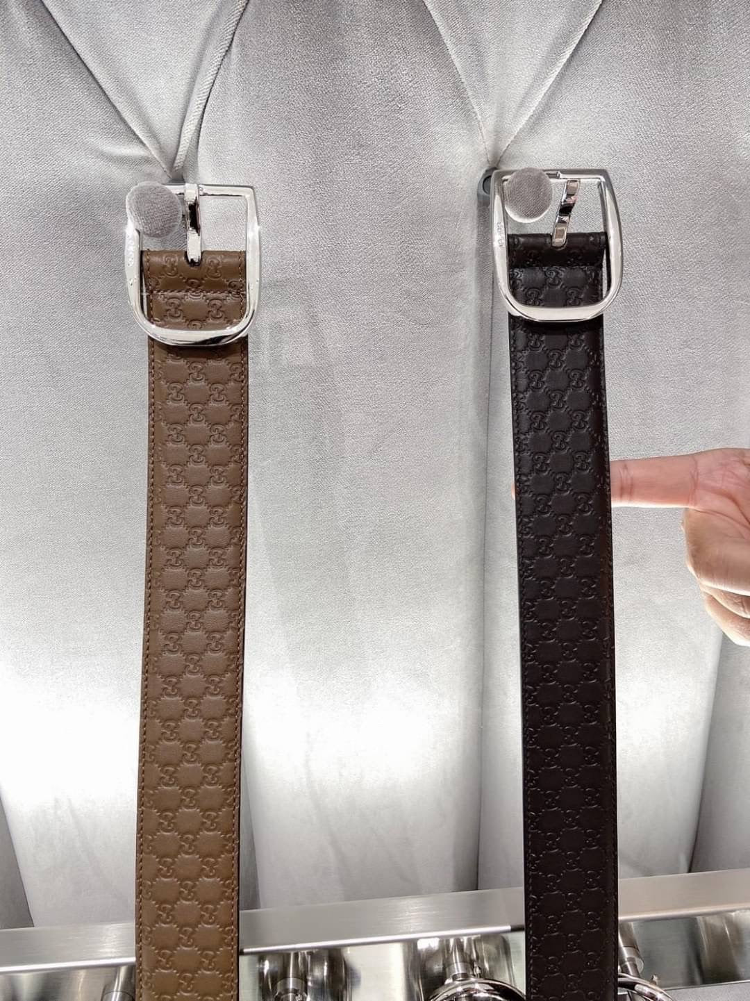 @Gucci Embossed Belt 男生款壓紋方頭皮帶/P195