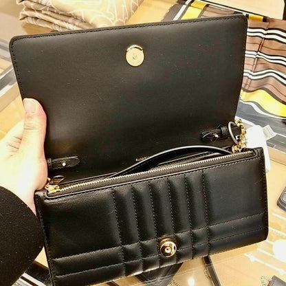 @Burberry Lola TB 方格WOC斜背包/P575 🔥下殺🉐26880