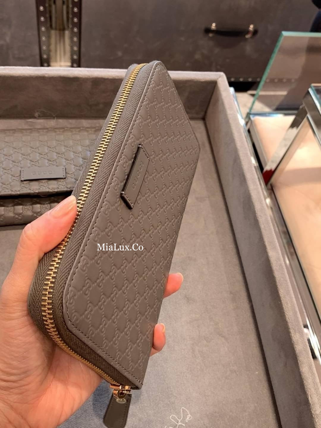 @Gucci▪️Embossed Long Wallet 壓紋拉鍊長夾/P270 🔔限時折🉐13150