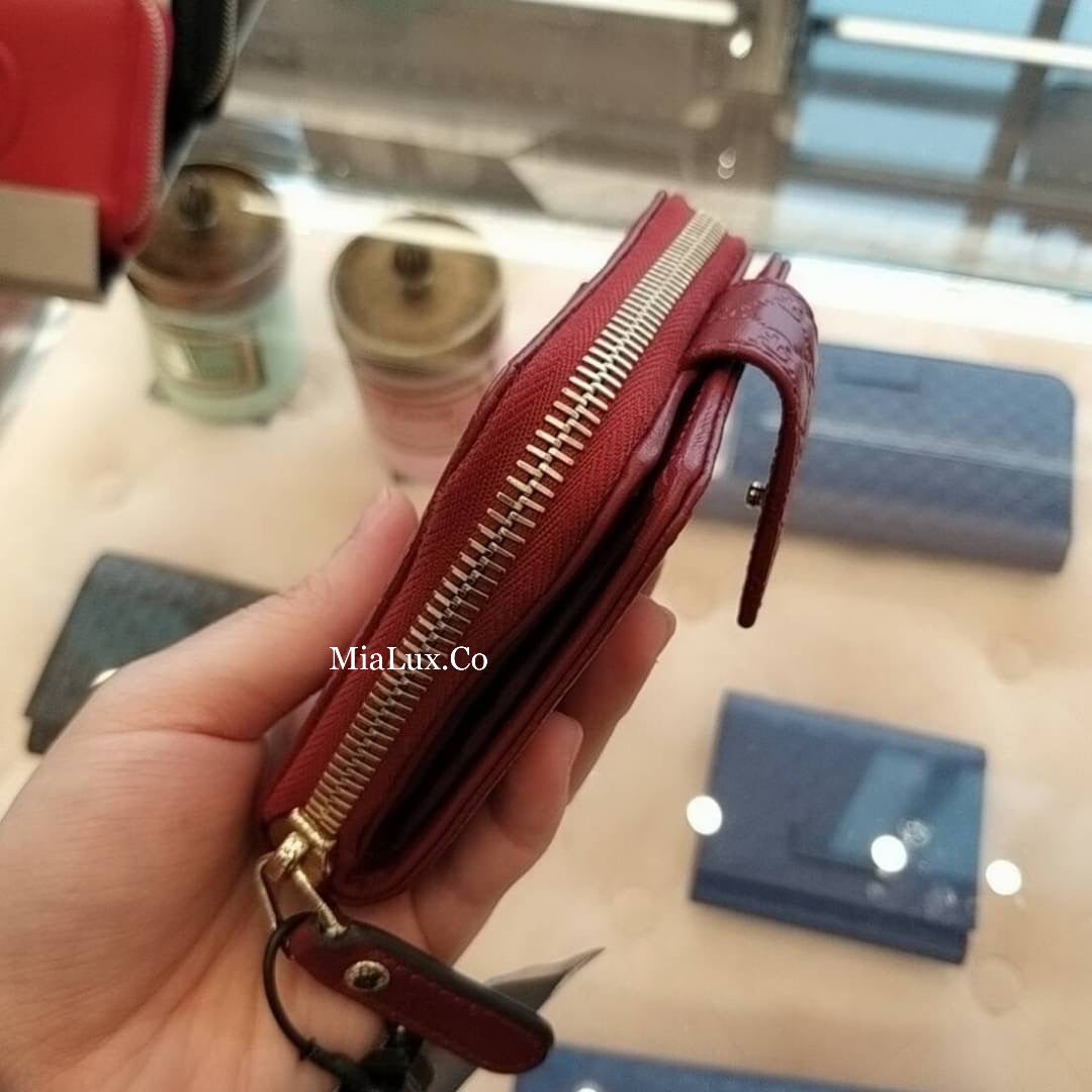 @Gucci Embossed Wallet 壓紋雙層拉鍊短夾/P230