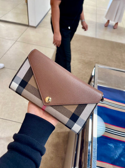 @Burberry▪️Halton 信封長夾/650P455 🔥折上七折🉐15330